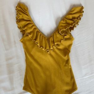Aritzia yellow body